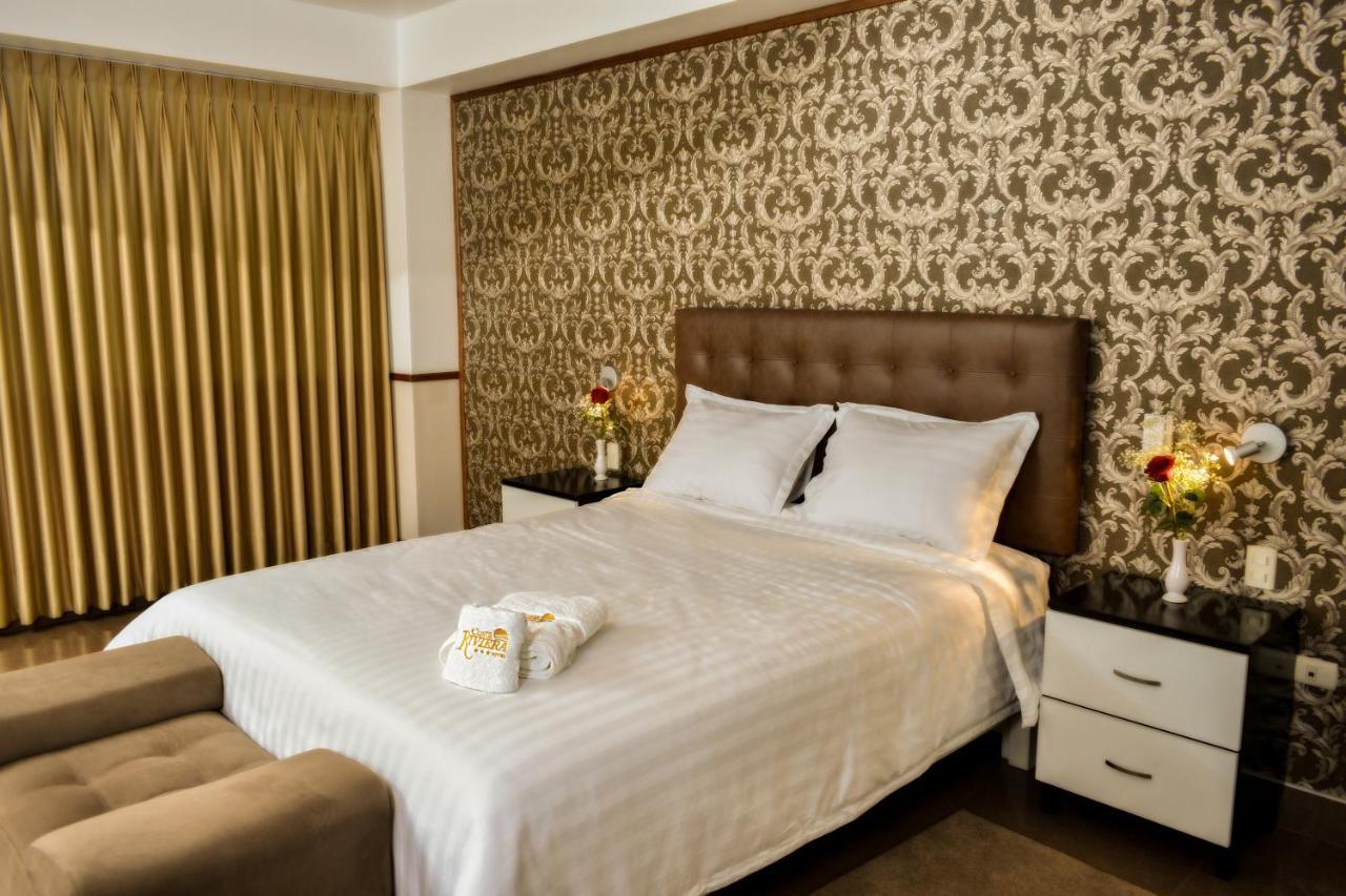 Hotel Costa Riviera Mala エクステリア 写真